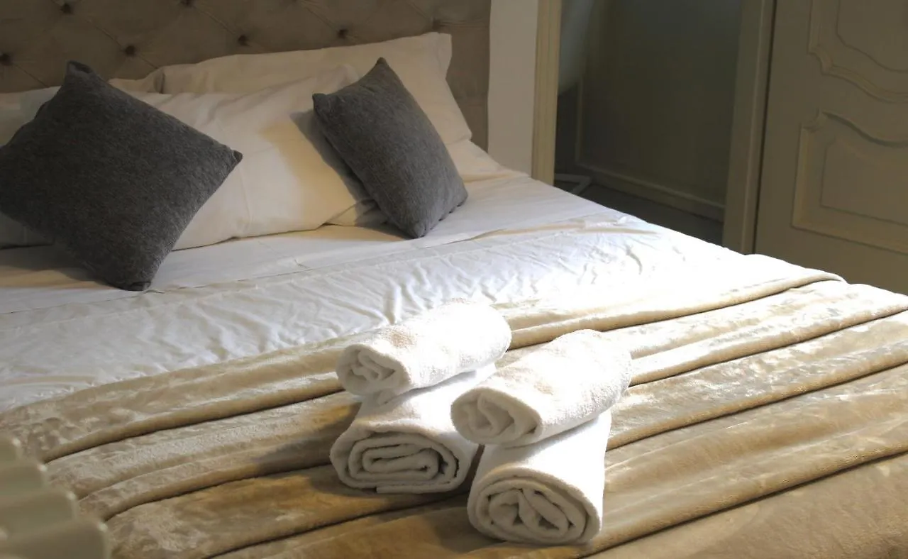 Apartment Trevi Fountain & Spanish Steps Rome Italy