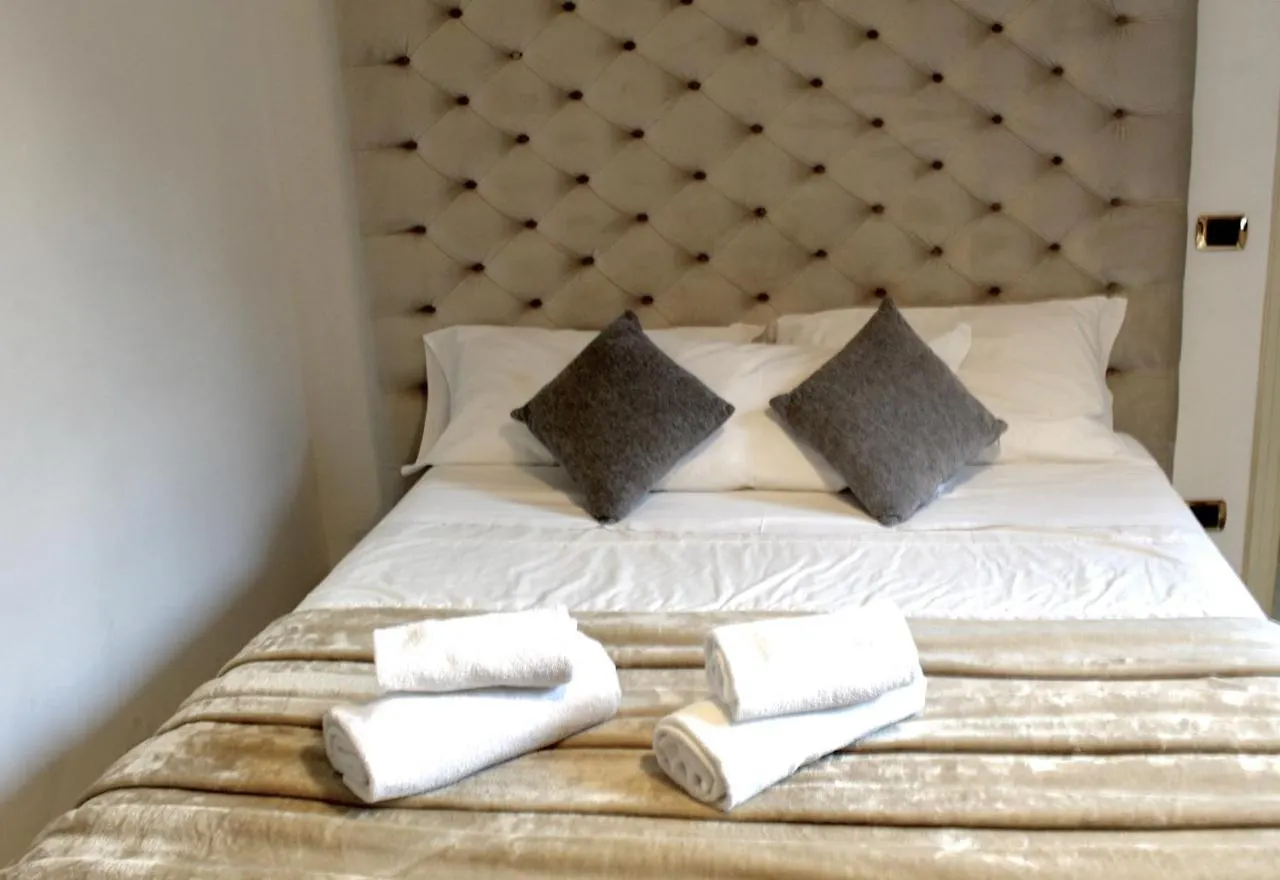Apartment Trevi Fountain & Spanish Steps Rome Italy