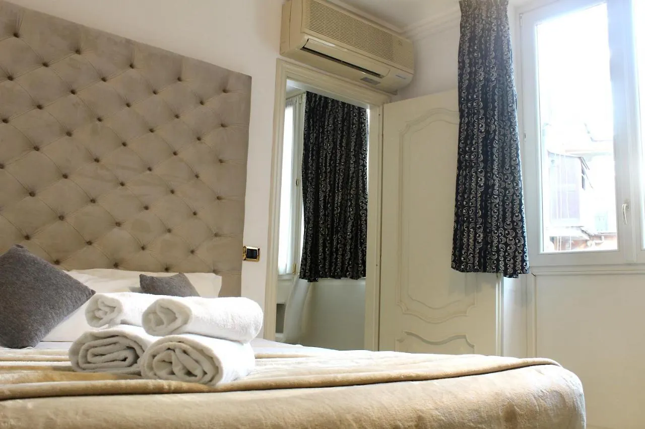 Apartment Trevi Fountain & Spanish Steps Rome